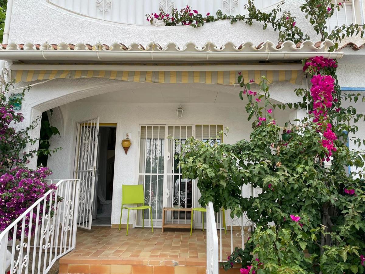 Leones Villa Empuriabrava Eksteriør billede
